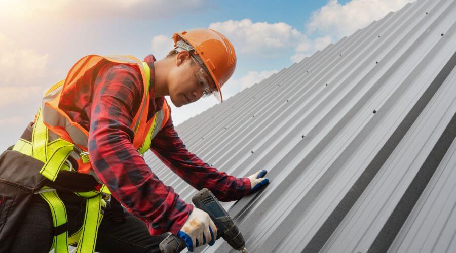 Owens Corning roofing contractor in Russell, MA